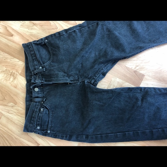 Levi’s shortened hem jean - Picture 2 of 3